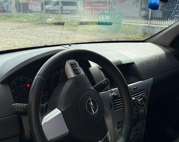 Синій Опель Астра, об'ємом двигуна 1.7 л та пробігом 294 тис. км за 3999 $, фото 8 на Automoto.ua