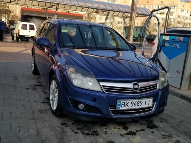 Синий Опель Астра, объемом двигателя 1.7 л и пробегом 280 тыс. км за 4450 $, фото 2 на Automoto.ua