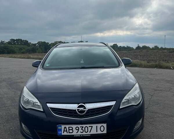 Синий Опель Астра, объемом двигателя 1.3 л и пробегом 246 тыс. км за 6500 $, фото 4 на Automoto.ua