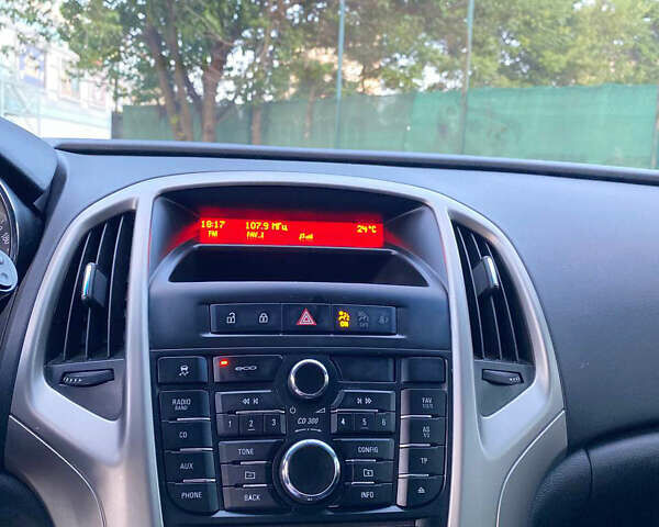 Синий Опель Астра, объемом двигателя 1.3 л и пробегом 260 тыс. км за 6400 $, фото 11 на Automoto.ua