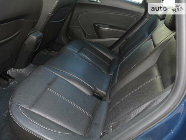 Синий Опель Астра, объемом двигателя 1.3 л и пробегом 215 тыс. км за 7300 $, фото 19 на Automoto.ua