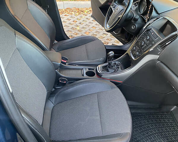 Синий Опель Астра, объемом двигателя 1.69 л и пробегом 256 тыс. км за 6700 $, фото 29 на Automoto.ua