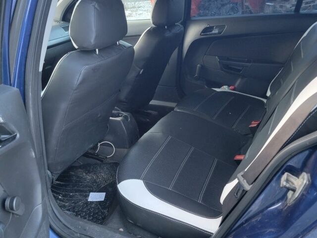 Синий Опель Астра, объемом двигателя 1.7 л и пробегом 280 тыс. км за 4450 $, фото 6 на Automoto.ua