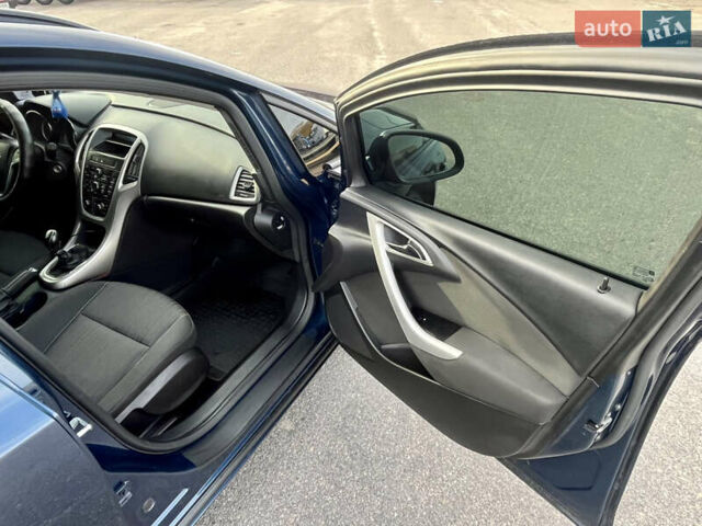 Синій Опель Астра, об'ємом двигуна 1.3 л та пробігом 233 тис. км за 5900 $, фото 19 на Automoto.ua