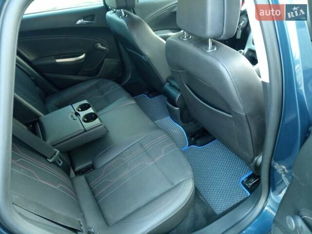 Синій Опель Астра, об'ємом двигуна 1.69 л та пробігом 216 тис. км за 7100 $, фото 3 на Automoto.ua