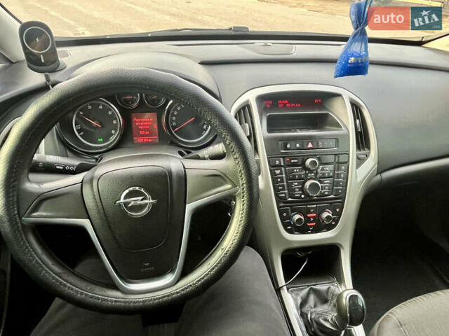 Синій Опель Астра, об'ємом двигуна 1.3 л та пробігом 233 тис. км за 5900 $, фото 23 на Automoto.ua