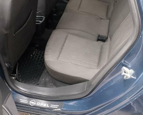 Синий Опель Астра, объемом двигателя 1.4 л и пробегом 300 тыс. км за 5900 $, фото 6 на Automoto.ua