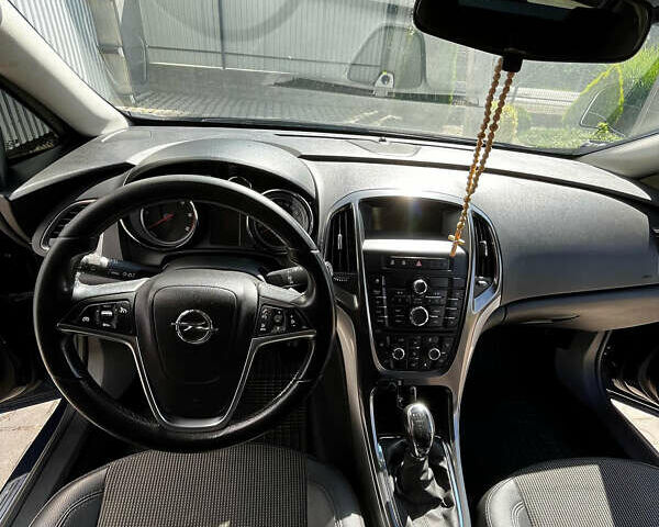 Синій Опель Астра, об'ємом двигуна 1.69 л та пробігом 280 тис. км за 7400 $, фото 4 на Automoto.ua