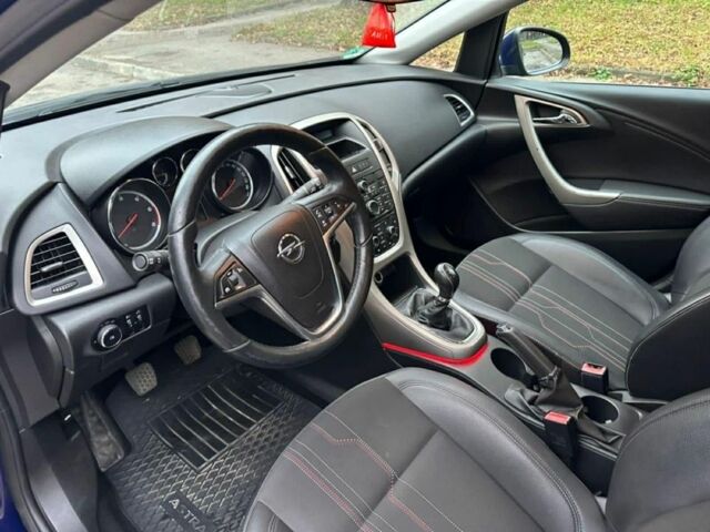 Синий Опель Астра, объемом двигателя 2 л и пробегом 274 тыс. км за 7900 $, фото 1 на Automoto.ua