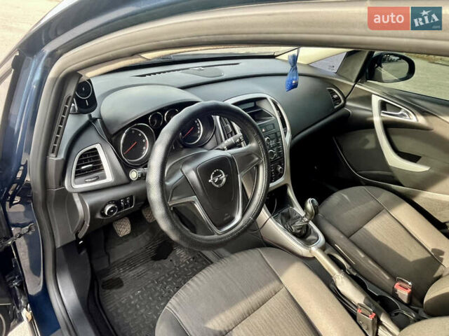 Синій Опель Астра, об'ємом двигуна 1.3 л та пробігом 233 тис. км за 5900 $, фото 15 на Automoto.ua