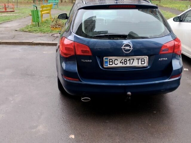 Синий Опель Астра, объемом двигателя 1.4 л и пробегом 290 тыс. км за 5900 $, фото 3 на Automoto.ua