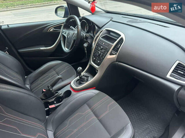 Синій Опель Астра, об'ємом двигуна 2 л та пробігом 274 тис. км за 7900 $, фото 9 на Automoto.ua