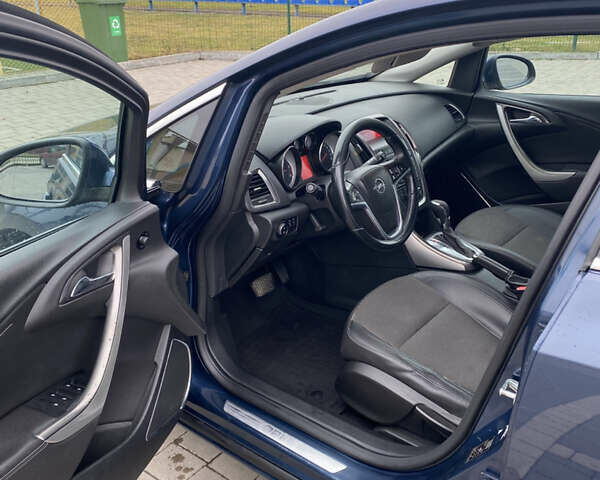 Синий Опель Астра, объемом двигателя 2 л и пробегом 258 тыс. км за 7500 $, фото 9 на Automoto.ua