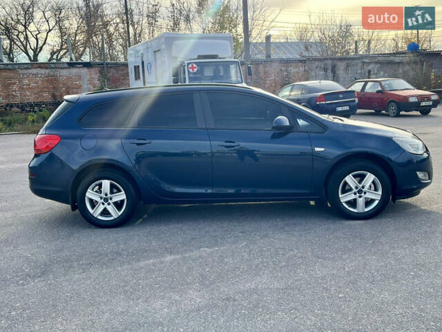 Синій Опель Астра, об'ємом двигуна 1.3 л та пробігом 233 тис. км за 5900 $, фото 3 на Automoto.ua