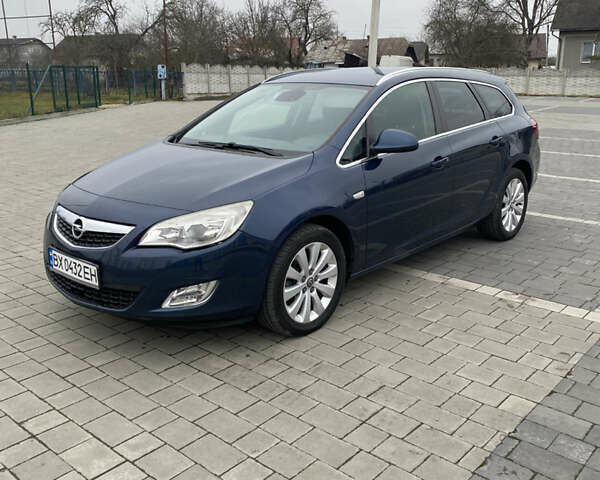 Синий Опель Астра, объемом двигателя 2 л и пробегом 258 тыс. км за 7500 $, фото 2 на Automoto.ua