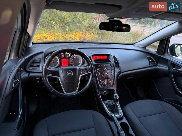 Синій Опель Астра, об'ємом двигуна 1.7 л та пробігом 258 тис. км за 5600 $, фото 25 на Automoto.ua