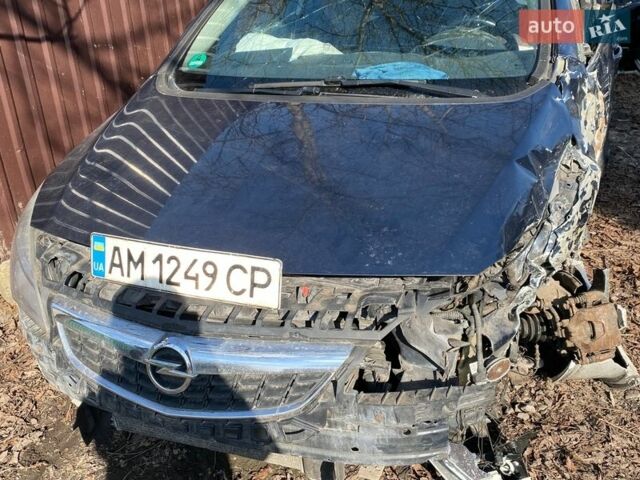 Синий Опель Астра, объемом двигателя 1.7 л и пробегом 250 тыс. км за 3900 $, фото 2 на Automoto.ua