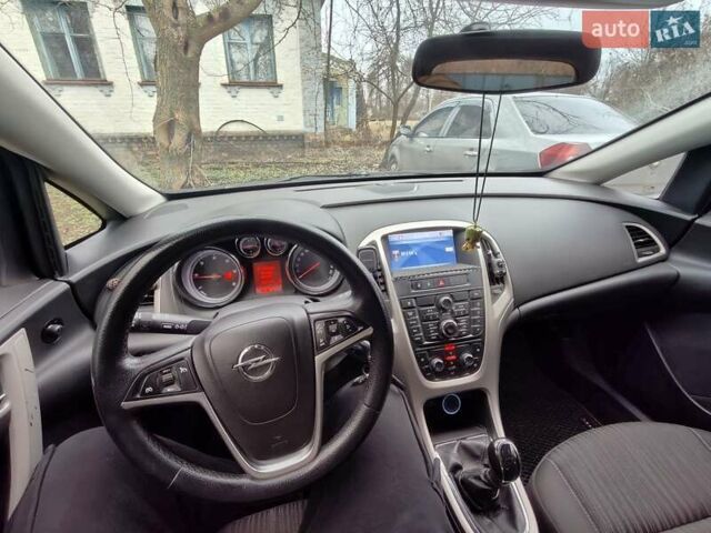 Синий Опель Астра, объемом двигателя 1.69 л и пробегом 287 тыс. км за 7500 $, фото 9 на Automoto.ua