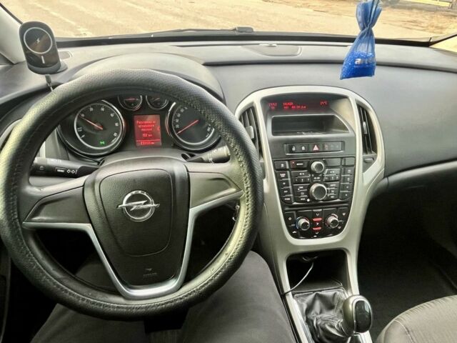 Синий Опель Астра, объемом двигателя 1.2 л и пробегом 233 тыс. км за 5900 $, фото 16 на Automoto.ua