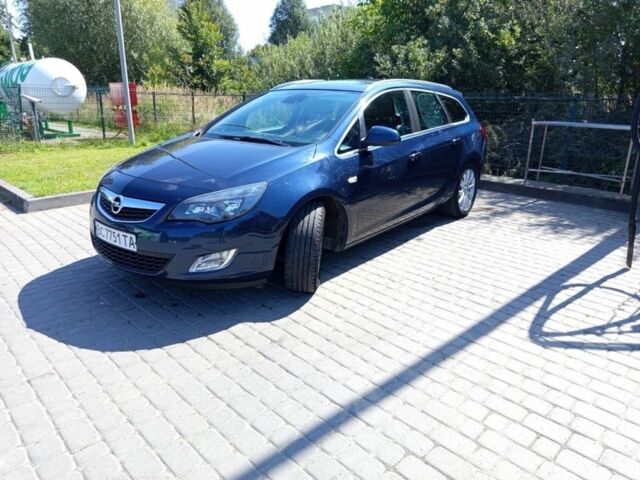 Синий Опель Астра, объемом двигателя 1.7 л и пробегом 250 тыс. км за 7800 $, фото 1 на Automoto.ua