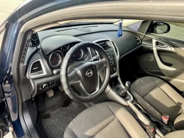 Синий Опель Астра, объемом двигателя 1.2 л и пробегом 233 тыс. км за 5900 $, фото 9 на Automoto.ua