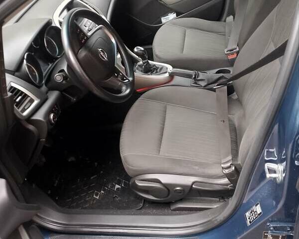 Синий Опель Астра, объемом двигателя 1.4 л и пробегом 300 тыс. км за 5900 $, фото 5 на Automoto.ua