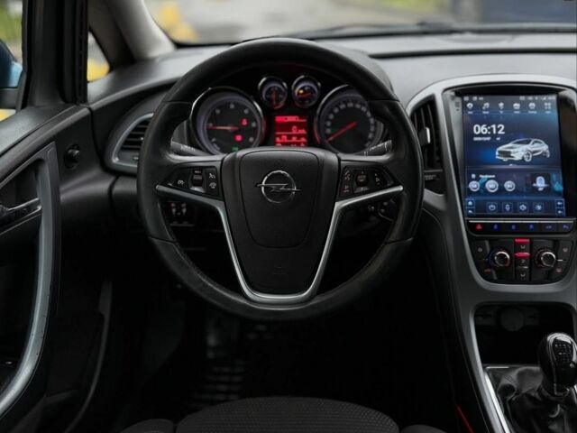 Синій Опель Астра, об'ємом двигуна 1.7 л та пробігом 258 тис. км за 6300 $, фото 3 на Automoto.ua