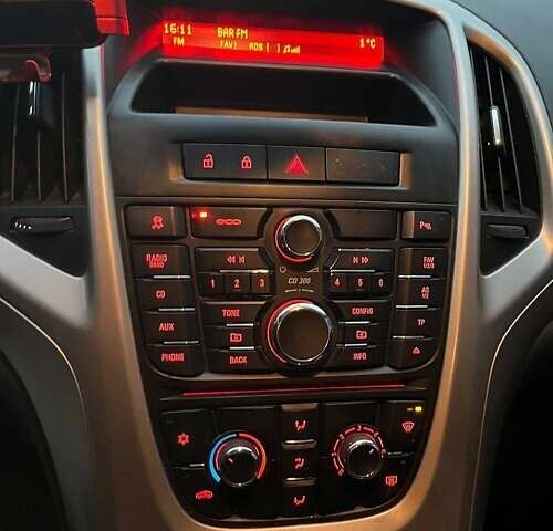 Синий Опель Астра, объемом двигателя 1.3 л и пробегом 248 тыс. км за 6800 $, фото 6 на Automoto.ua