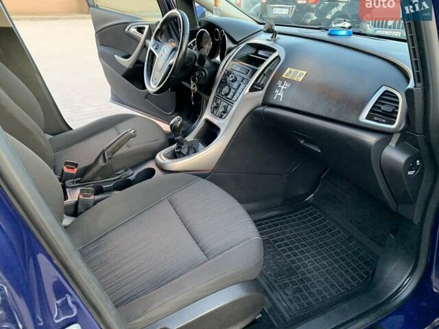 Синий Опель Астра, объемом двигателя 1.3 л и пробегом 248 тыс. км за 5750 $, фото 10 на Automoto.ua