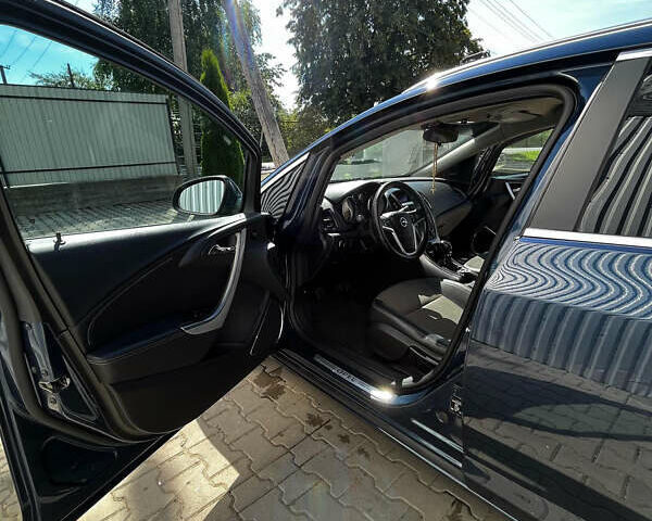 Синій Опель Астра, об'ємом двигуна 1.69 л та пробігом 280 тис. км за 7400 $, фото 1 на Automoto.ua