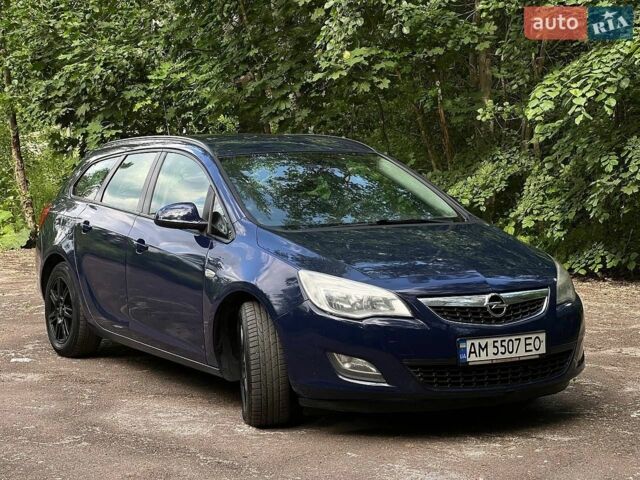Синий Опель Астра, объемом двигателя 1.3 л и пробегом 250 тыс. км за 5850 $, фото 9 на Automoto.ua