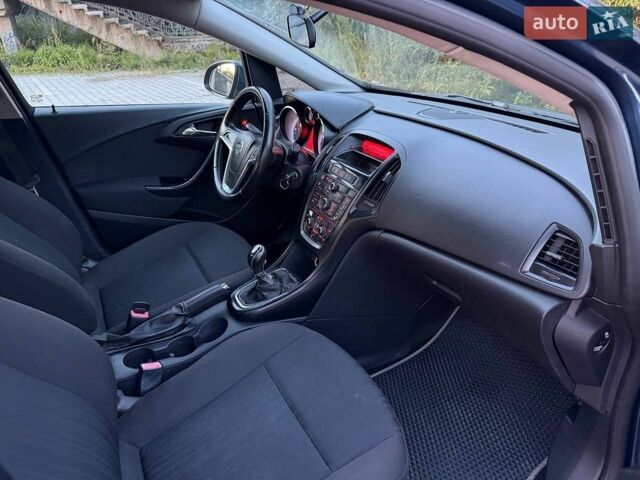 Синій Опель Астра, об'ємом двигуна 1.7 л та пробігом 258 тис. км за 5600 $, фото 30 на Automoto.ua