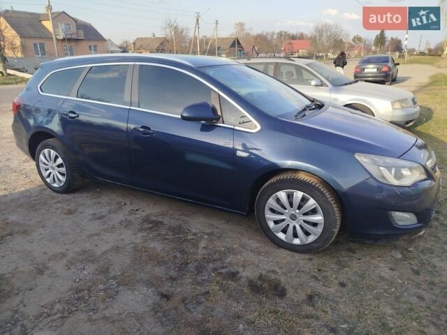 Синий Опель Астра, объемом двигателя 1.7 л и пробегом 330 тыс. км за 5999 $, фото 3 на Automoto.ua