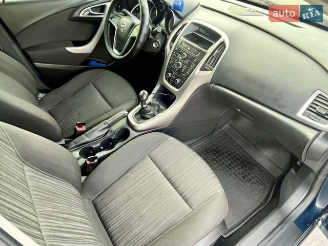 Синій Опель Астра, об'ємом двигуна 1.3 л та пробігом 233 тис. км за 5900 $, фото 21 на Automoto.ua