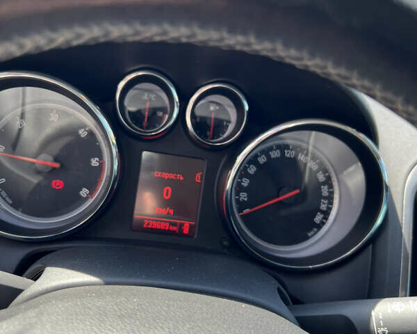 Синій Опель Астра, об'ємом двигуна 2 л та пробігом 240 тис. км за 8100 $, фото 2 на Automoto.ua