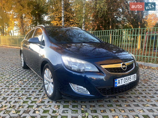 Синий Опель Астра, объемом двигателя 1.69 л и пробегом 256 тыс. км за 6700 $, фото 4 на Automoto.ua