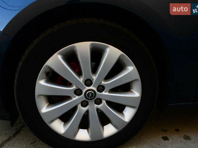 Синий Опель Астра, объемом двигателя 1.3 л и пробегом 215 тыс. км за 7300 $, фото 63 на Automoto.ua