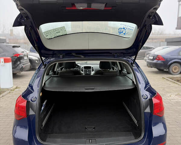 Синий Опель Астра, объемом двигателя 1.7 л и пробегом 230 тыс. км за 7999 $, фото 28 на Automoto.ua