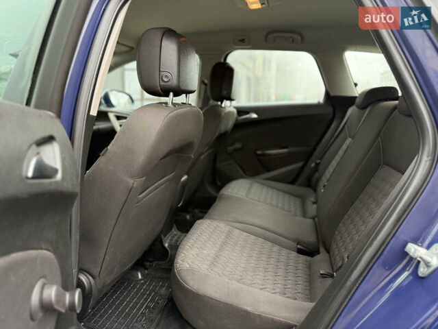 Синий Опель Астра, объемом двигателя 1.7 л и пробегом 230 тыс. км за 7999 $, фото 19 на Automoto.ua