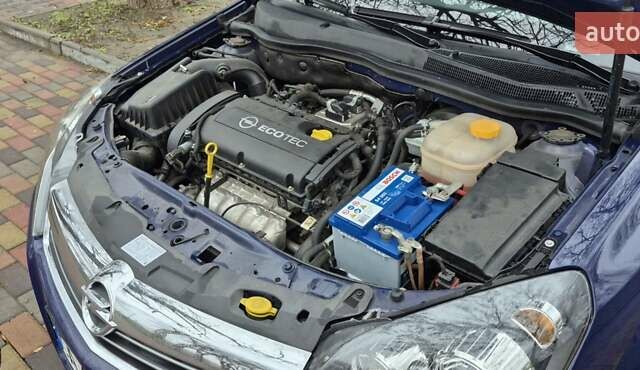 Синій Опель Астра, об'ємом двигуна 1.4 л та пробігом 30 тис. км за 7500 $, фото 6 на Automoto.ua