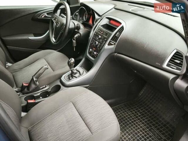 Синий Опель Астра, объемом двигателя 1.6 л и пробегом 190 тыс. км за 6900 $, фото 30 на Automoto.ua