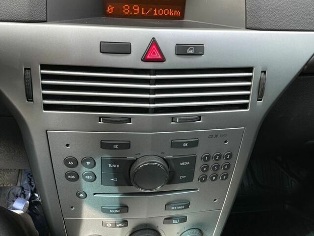 Синій Опель Астра, об'ємом двигуна 1.6 л та пробігом 124 тис. км за 5600 $, фото 10 на Automoto.ua