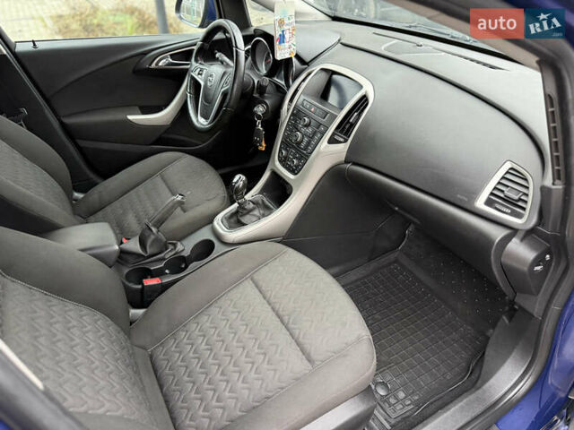 Синий Опель Астра, объемом двигателя 1.7 л и пробегом 230 тыс. км за 7999 $, фото 26 на Automoto.ua