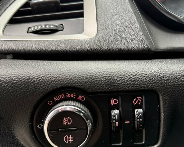 Синий Опель Астра, объемом двигателя 1.7 л и пробегом 230 тыс. км за 7999 $, фото 16 на Automoto.ua