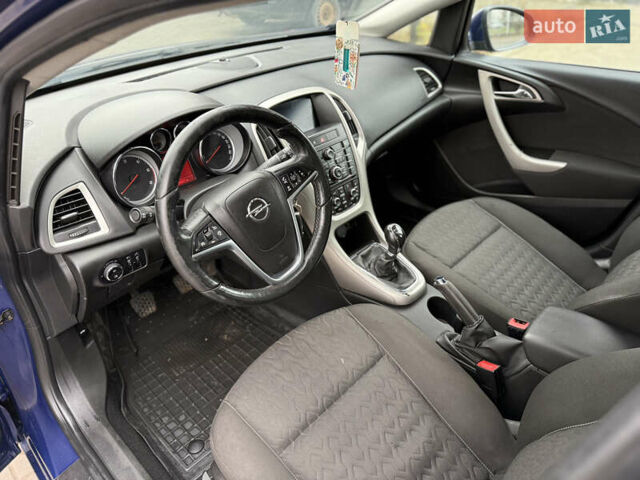 Синий Опель Астра, объемом двигателя 1.7 л и пробегом 230 тыс. км за 7999 $, фото 15 на Automoto.ua