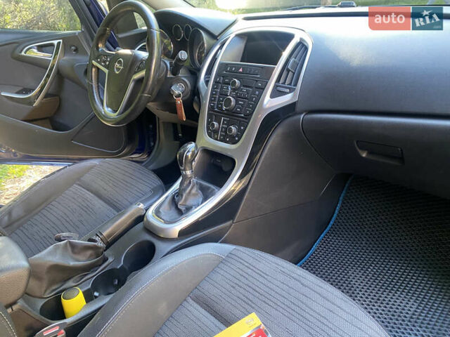 Синий Опель Астра, объемом двигателя 1.69 л и пробегом 270 тыс. км за 8700 $, фото 10 на Automoto.ua