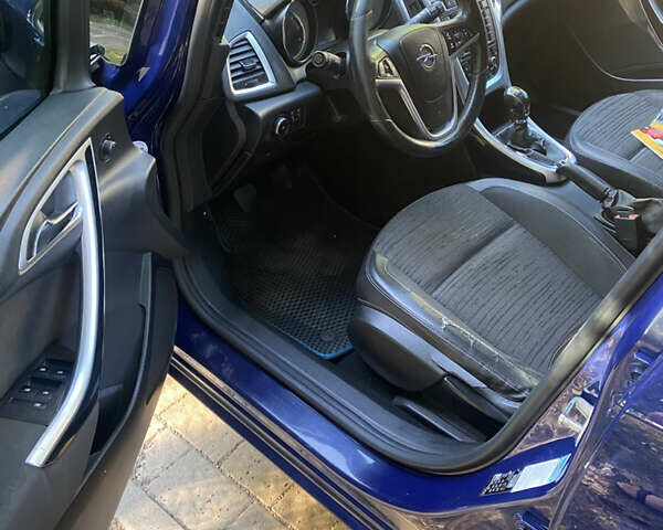 Синий Опель Астра, объемом двигателя 1.69 л и пробегом 270 тыс. км за 8700 $, фото 7 на Automoto.ua