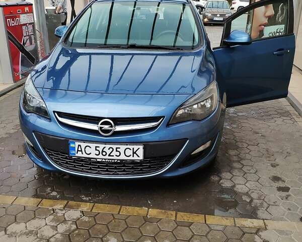 Опель Астра 2014 в Луцке на Automoto.ua Синий Опель Астра, объемом двигателя 1.7 л и пробегом 150 тыс. км за 8450 $, фото 1 на Automoto.ua