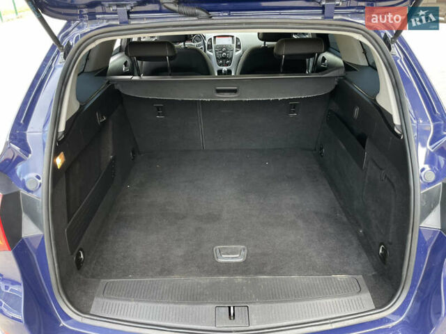 Опель Астра 2015 в Бердичеве на Automoto.ua Синий Опель Астра, объемом двигателя 1.6 л и пробегом 279 тыс. км за 8555 $, фото 28 на Automoto.ua