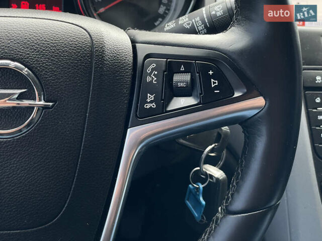 Опель Астра 2015 в Бердичеве на Automoto.ua Синий Опель Астра, объемом двигателя 1.6 л и пробегом 279 тыс. км за 8555 $, фото 42 на Automoto.ua